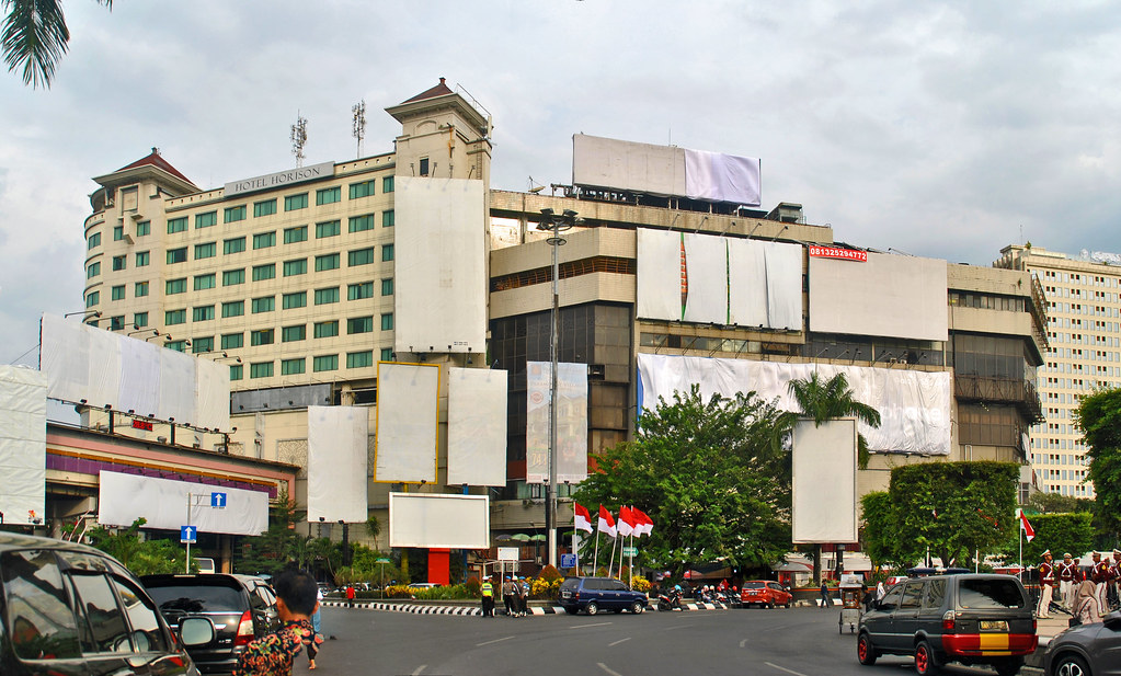 34 Tahun, Matahari Plasa Simpang Lima Semarang Tutup