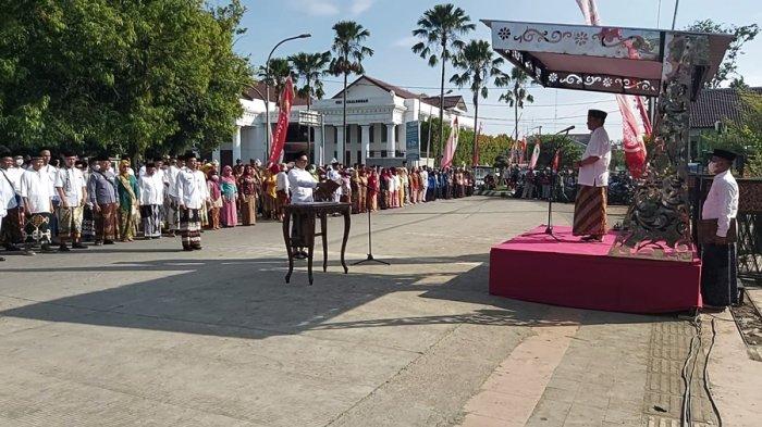 Pemkot Pekalongan selenggarakan lomba Nyolet batik tingkat pelajar