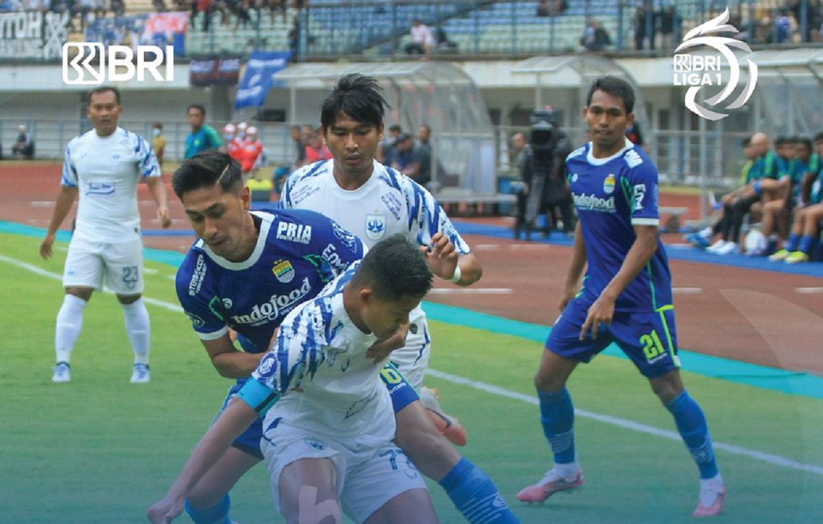 Mitoto – Persib Vs PSIS: Kartu Merah Warnai Kemenangan Maung Bandung 2-1