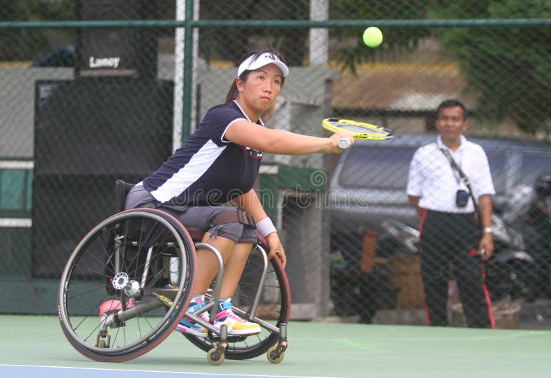 Lomba wheelchair tennis paralympics di Indonesia