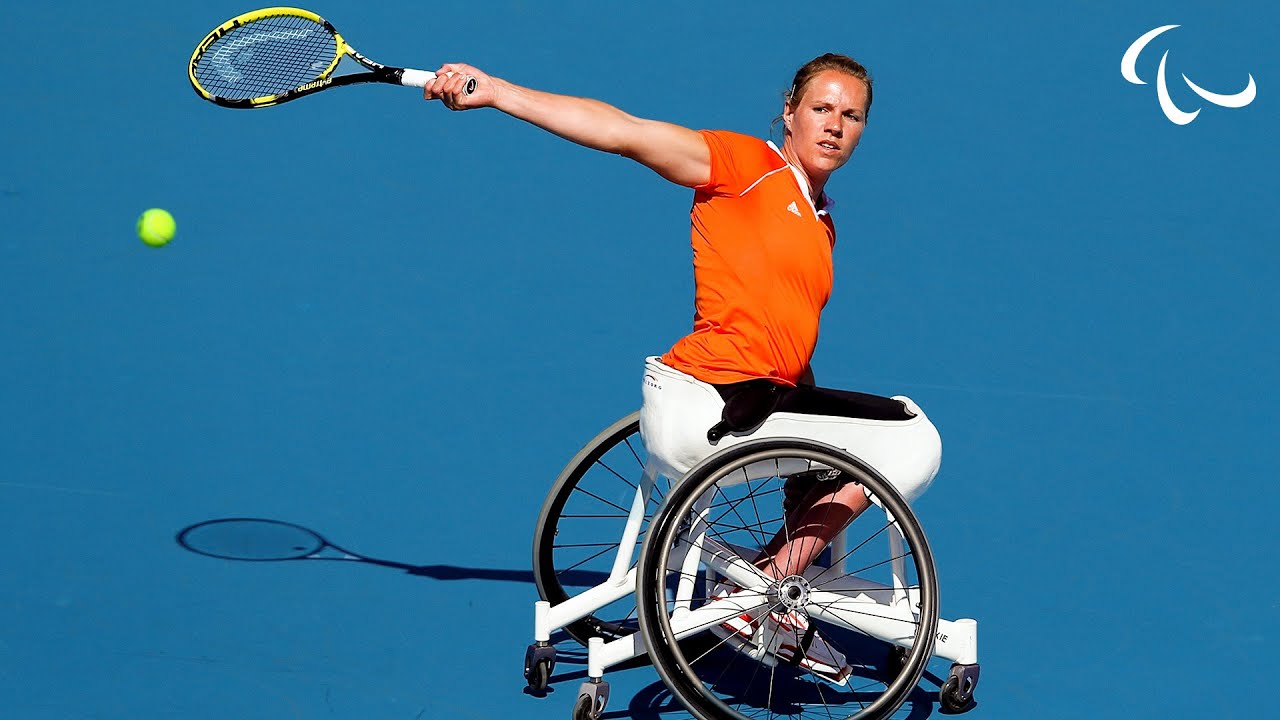 Aturan khusus wheelchair tennis paralympics