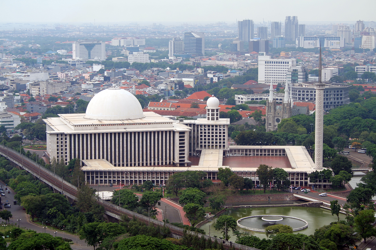 Istiqlal mosque jakarta do things lush travel fun indonesia