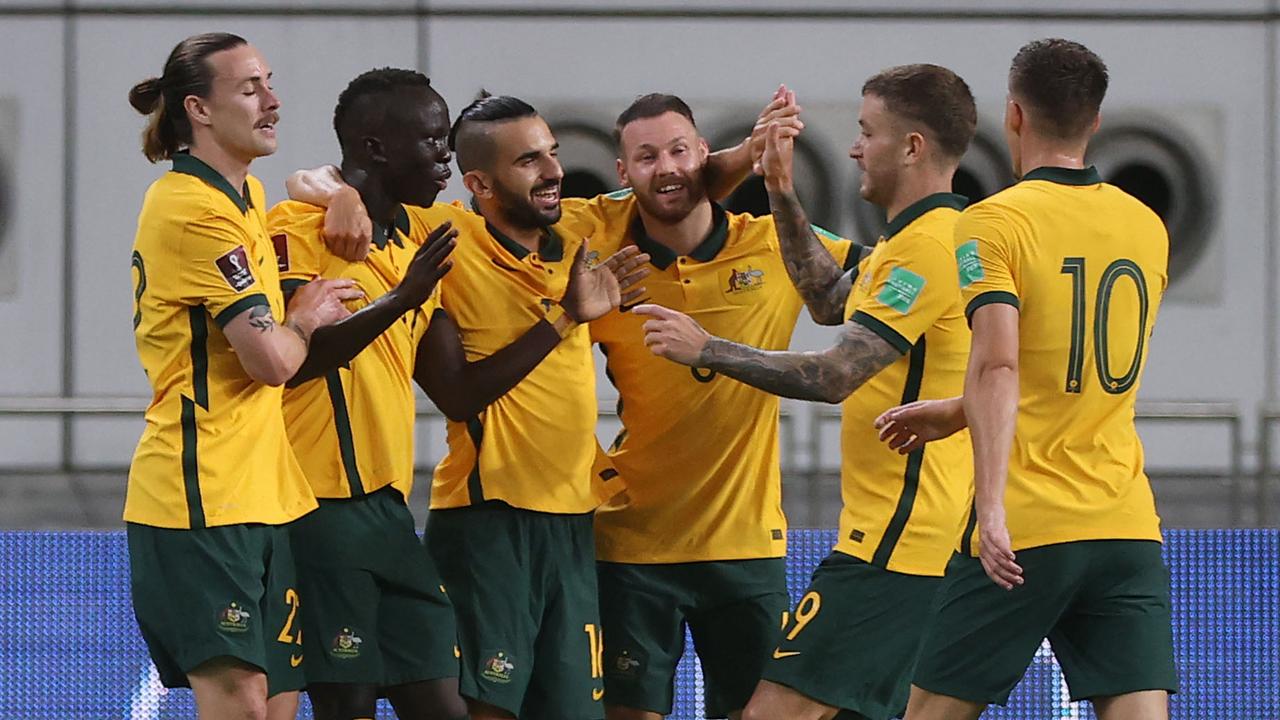 Australia vs China: Socceroos Menang 3-1, Grup C Mulai Panas