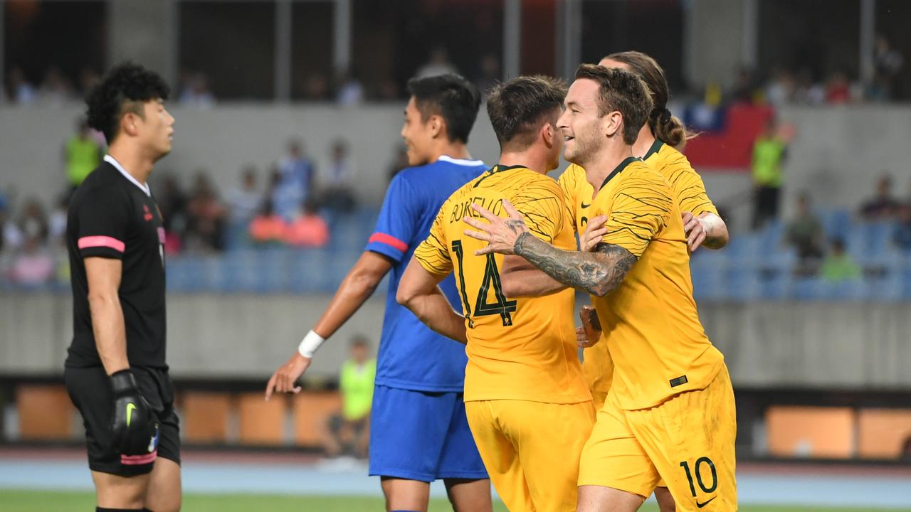 Australia vs China: Socceroos Menang 3-1, Grup C Piala Dunia Makin Panas