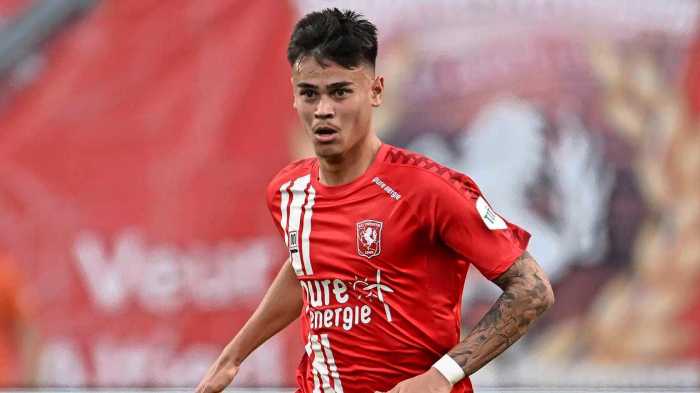 MITOTO - Pelatih FC Twente: Mees Hilgers dkk Layak Menang 5-0