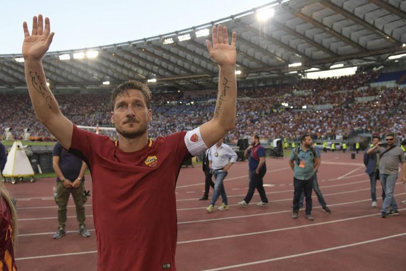 MITOTO - Francesco Totti comeback dari pensiun sepak bola