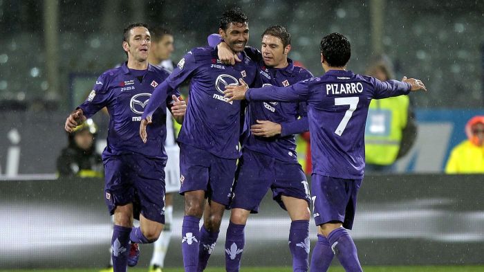 MITOTO - Genoa vs Fiorentina: Gol Tunggal Pengantar La Viola ke Empat