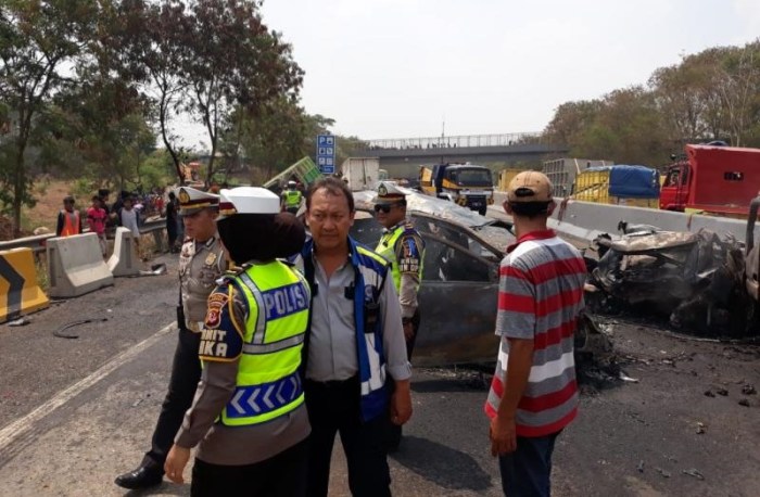 MITOTO - Kecelakaan Beruntun di Tol Cipularang 2023